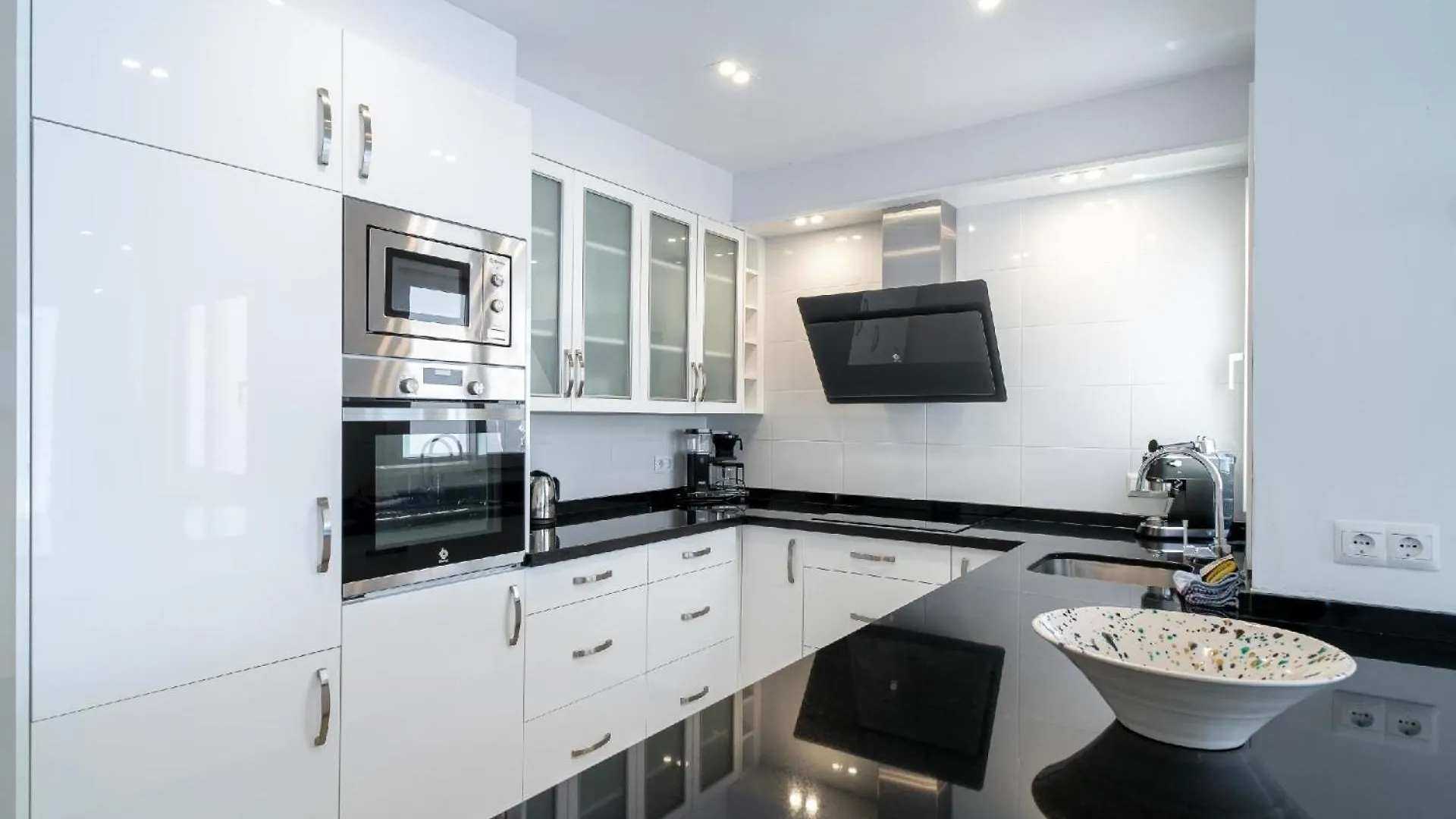 Apartment Ferienwohnung Fuer 6 Personen Ca 105 Qm In Nerja, Andalusien Costa Del Sol Spain