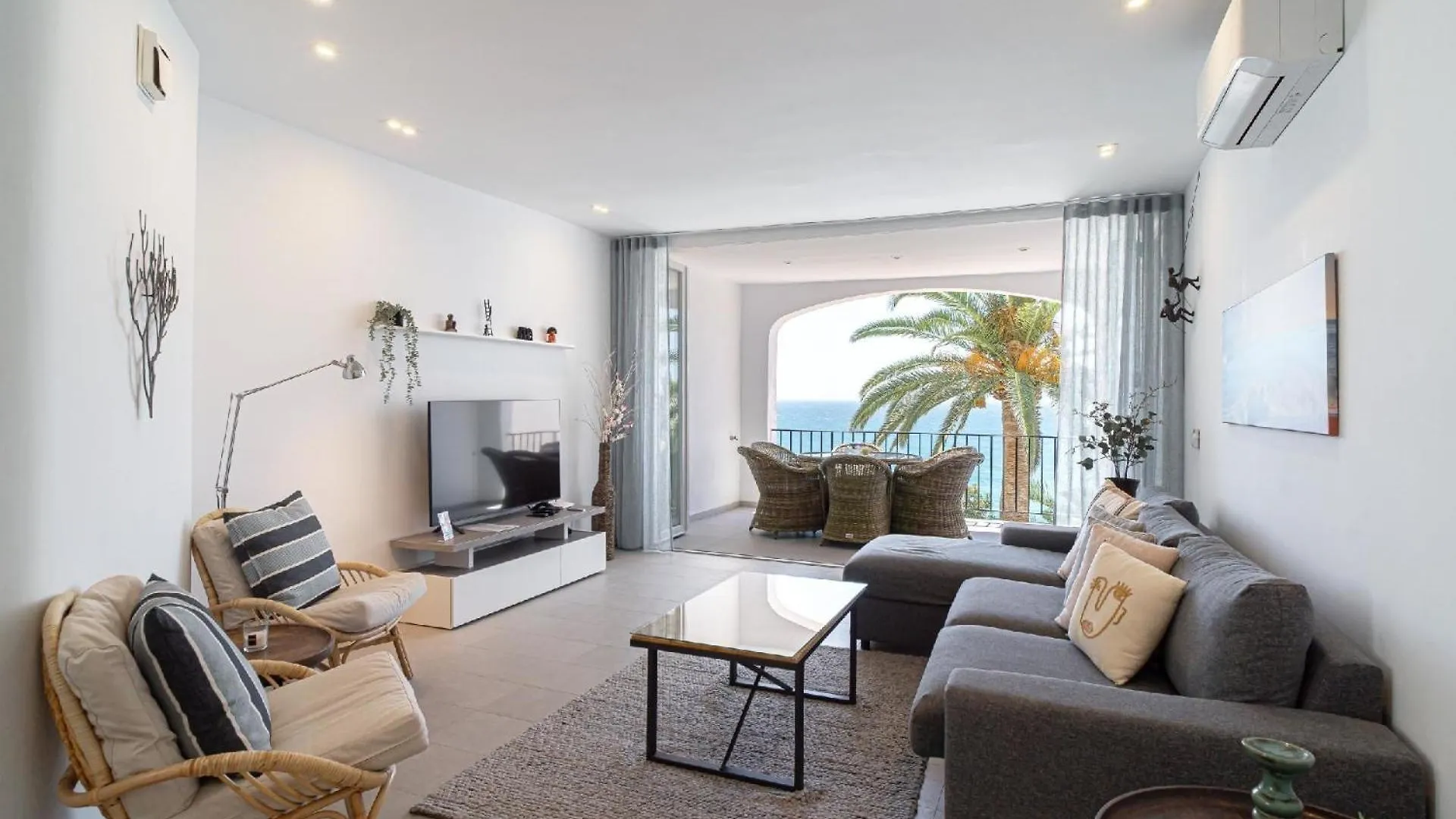 Apartment Ferienwohnung Fuer 6 Personen Ca 105 Qm In Nerja, Andalusien Costa Del Sol