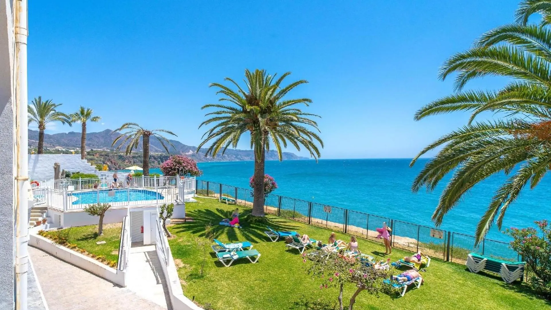 Ferienwohnung Fuer 6 Personen Ca 105 Qm In Nerja, Andalusien Costa Del Sol